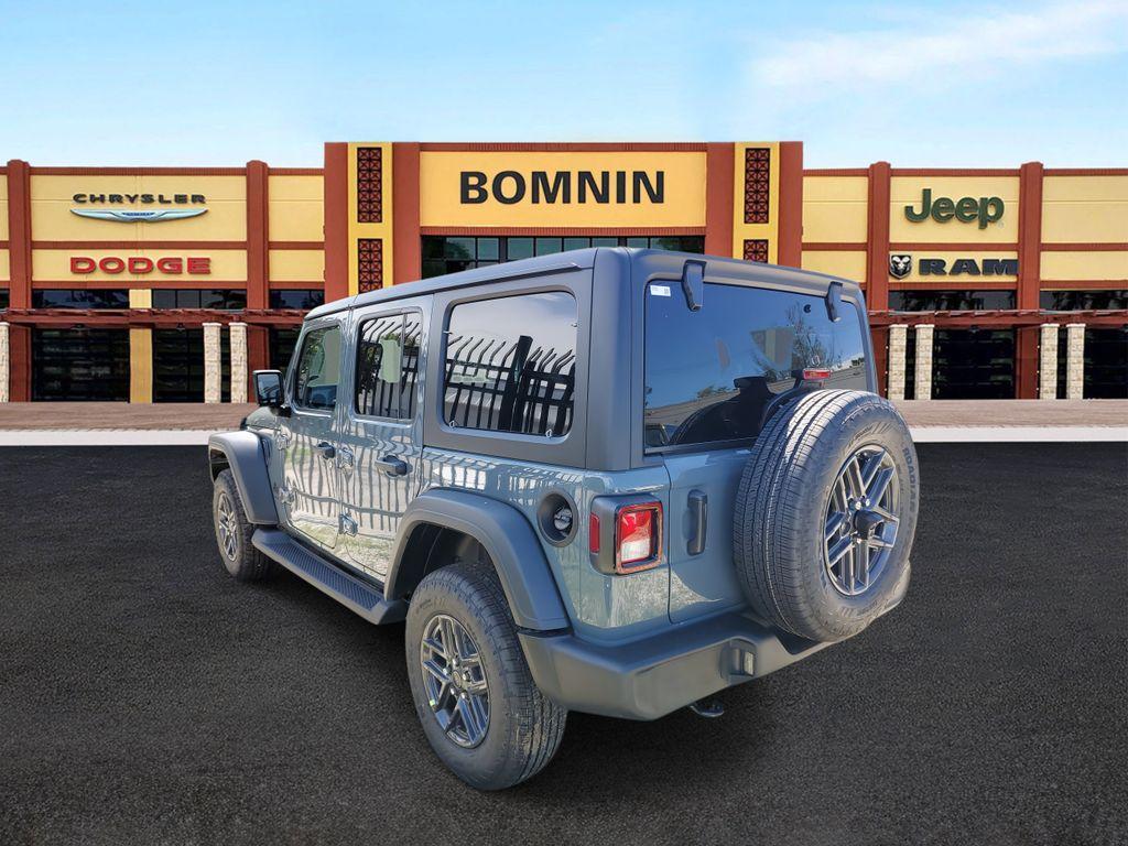 new 2025 Jeep Wrangler car, priced at $40,076