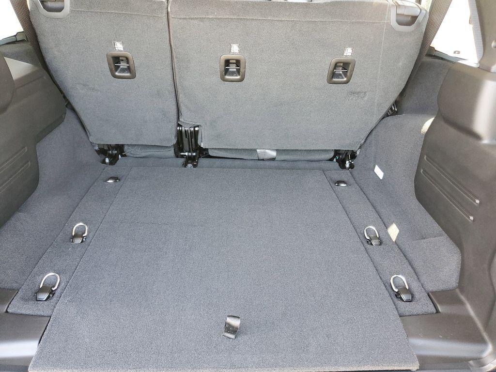 new 2025 Jeep Wrangler car, priced at $40,076