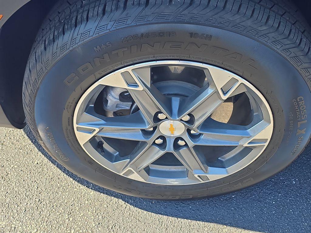 used 2025 Chevrolet Blazer car, priced at $25,490