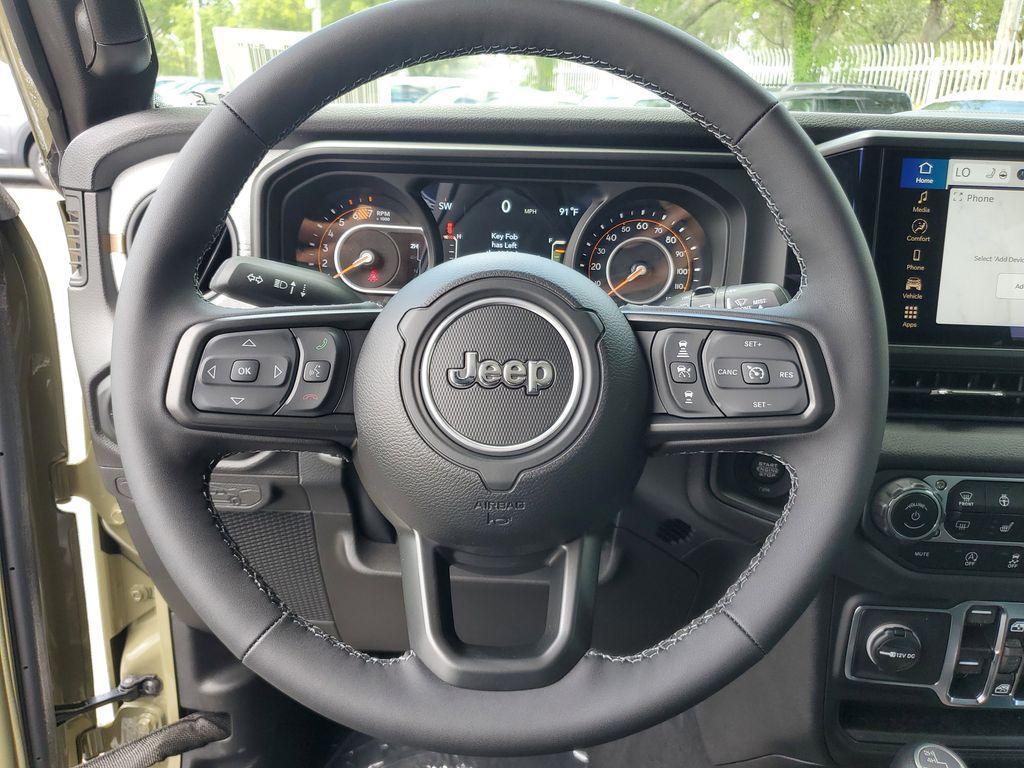 new 2025 Jeep Wrangler car, priced at $41,671
