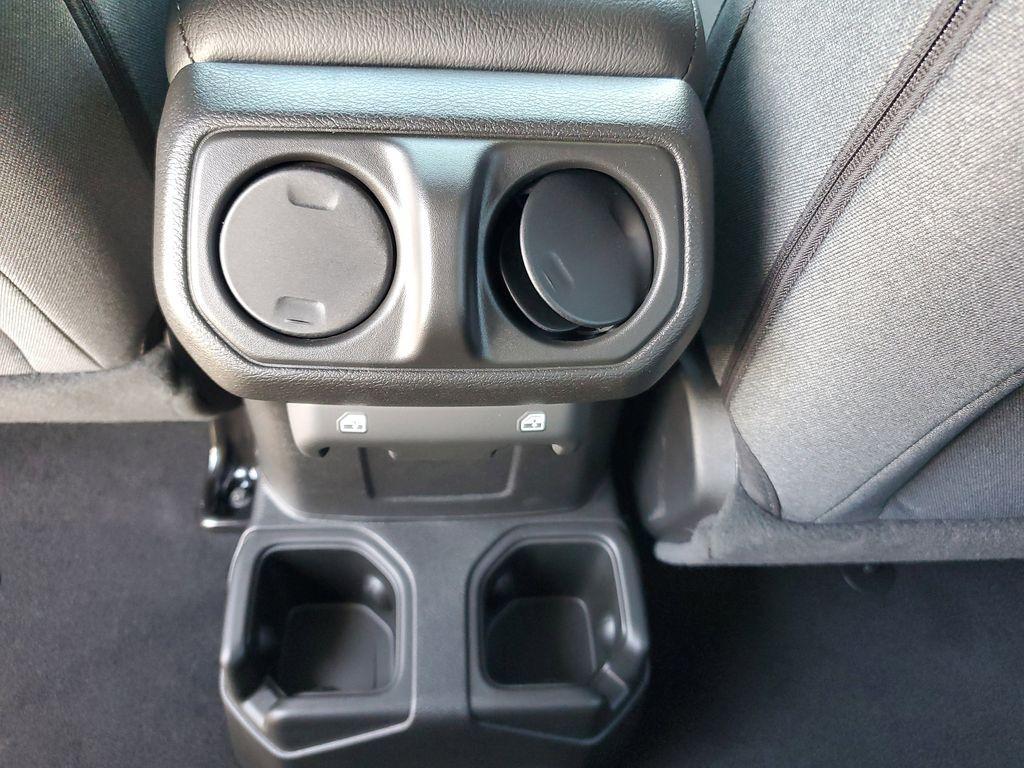 new 2025 Jeep Wrangler car, priced at $43,276