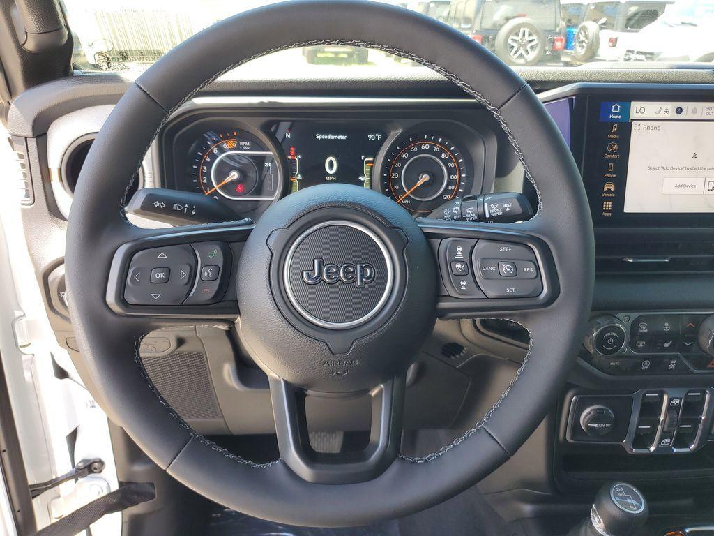 new 2025 Jeep Wrangler car, priced at $43,276