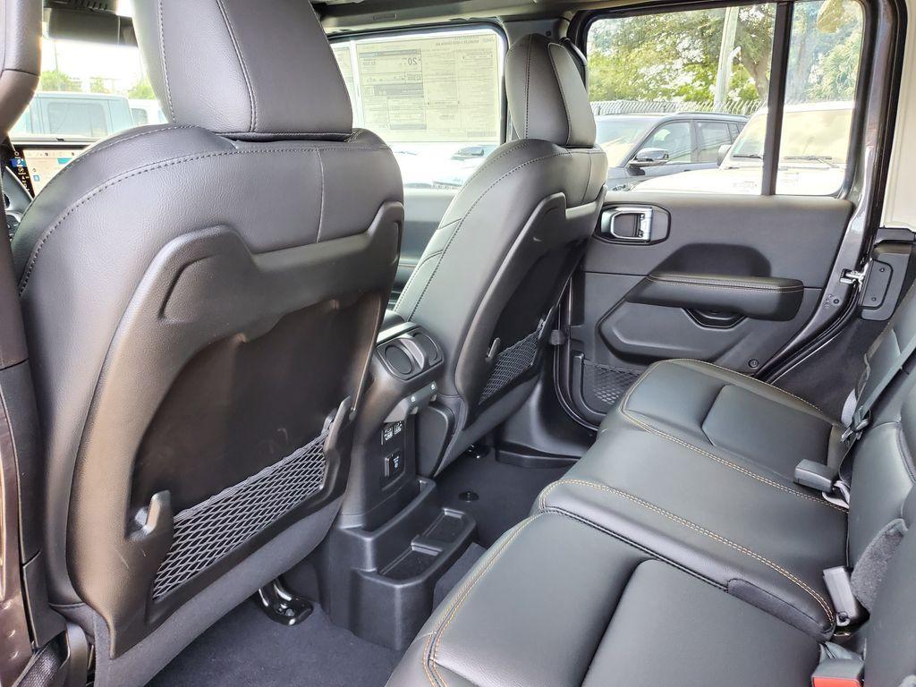 new 2025 Jeep Wrangler car, priced at $46,227