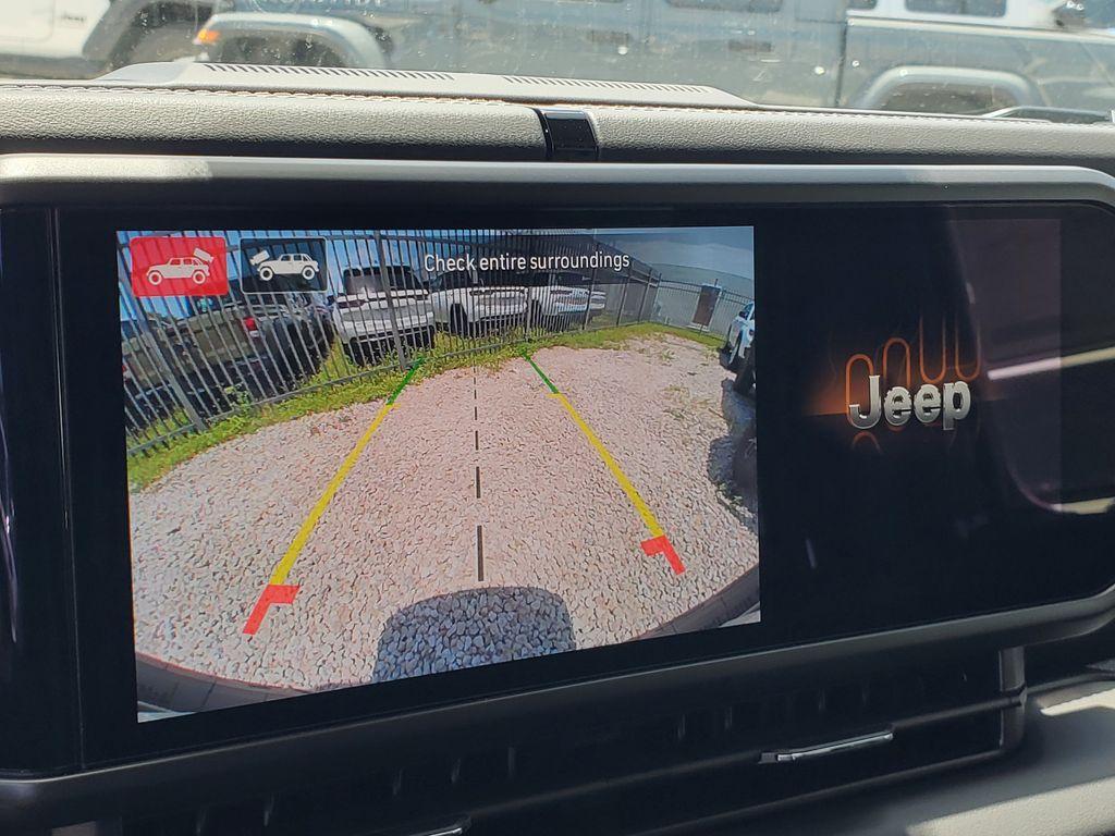 new 2025 Jeep Wrangler car, priced at $46,227