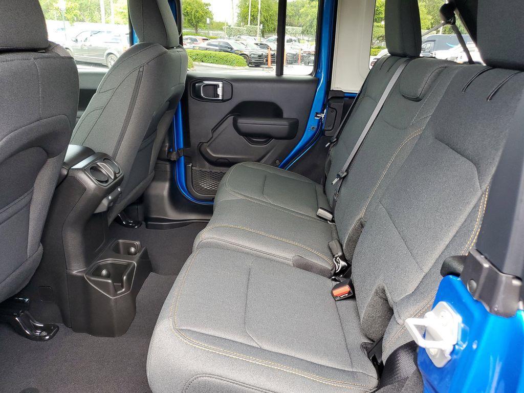 new 2025 Jeep Wrangler car, priced at $41,671