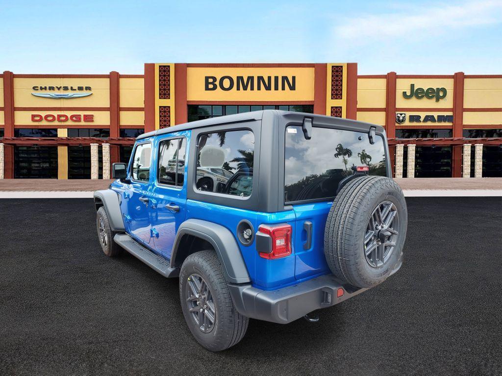new 2025 Jeep Wrangler car, priced at $41,671