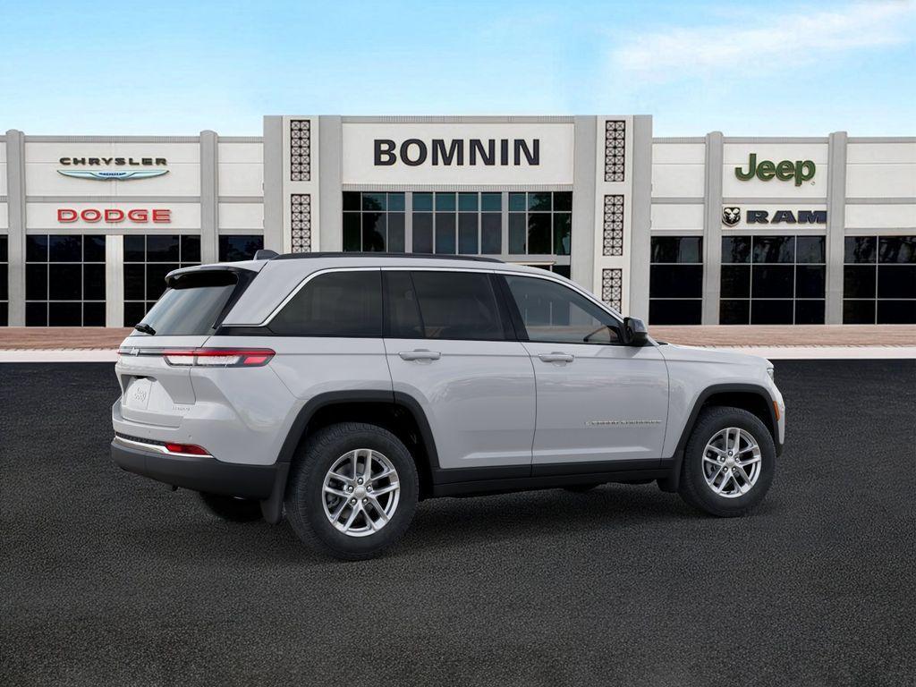 new 2025 Jeep Grand Cherokee car, priced at $31,825