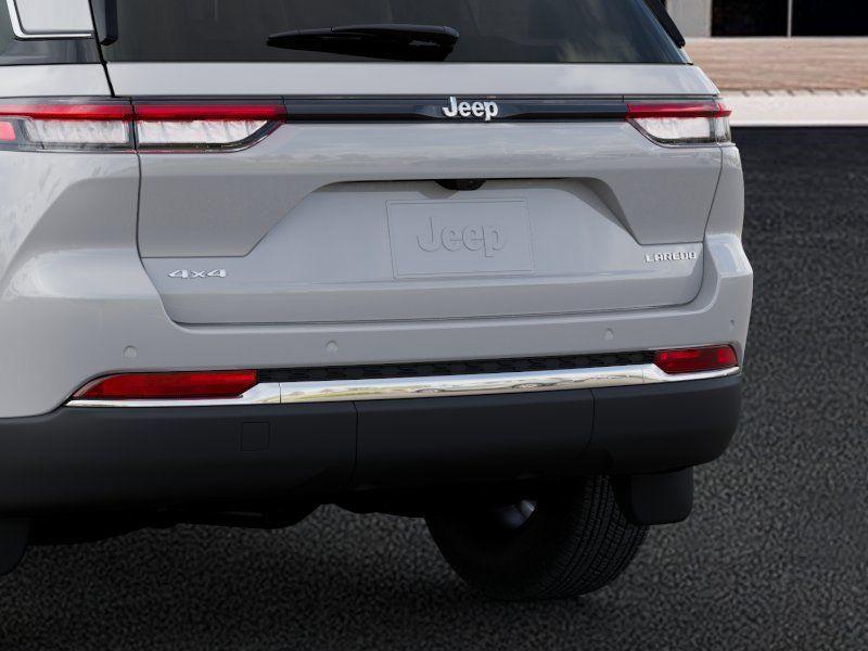 new 2025 Jeep Grand Cherokee car, priced at $31,825