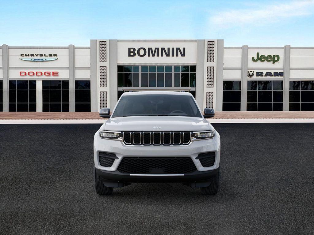 new 2025 Jeep Grand Cherokee car, priced at $31,825