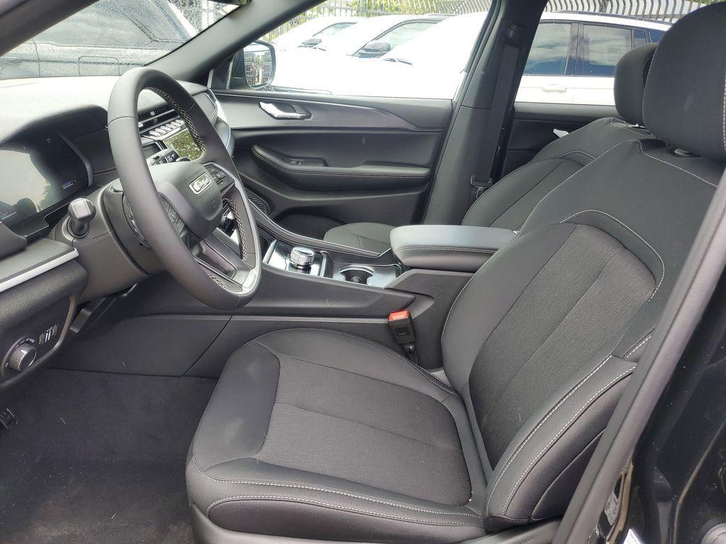 new 2025 Jeep Grand Cherokee L car, priced at $30,590