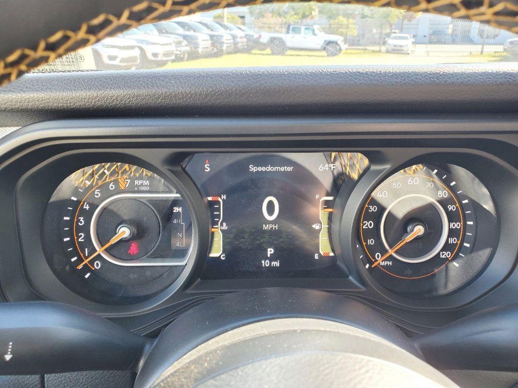 new 2025 Jeep Gladiator car, priced at $39,176
