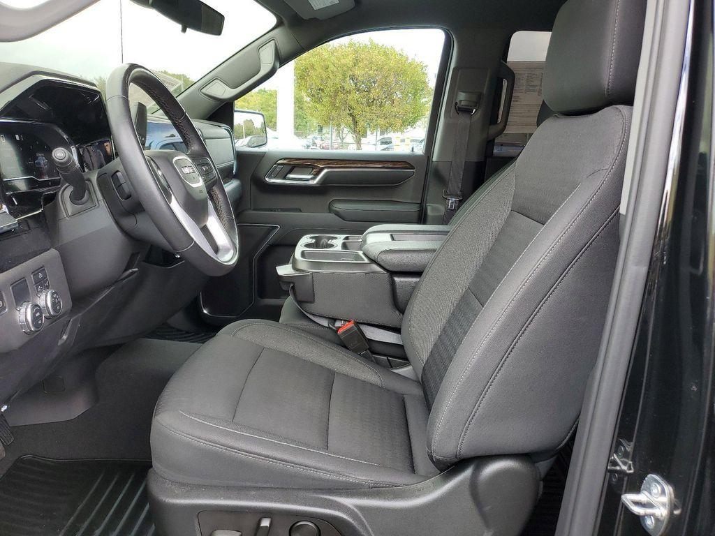 used 2022 GMC Sierra 1500 car, priced at $38,490