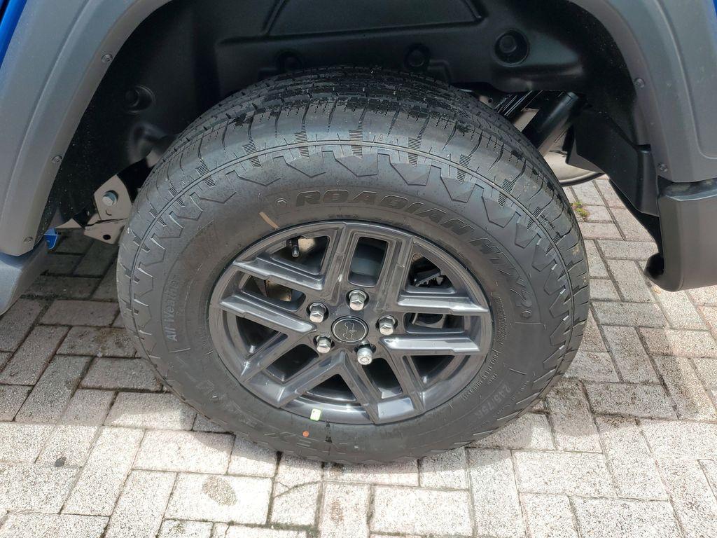 new 2025 Jeep Wrangler car, priced at $40,076