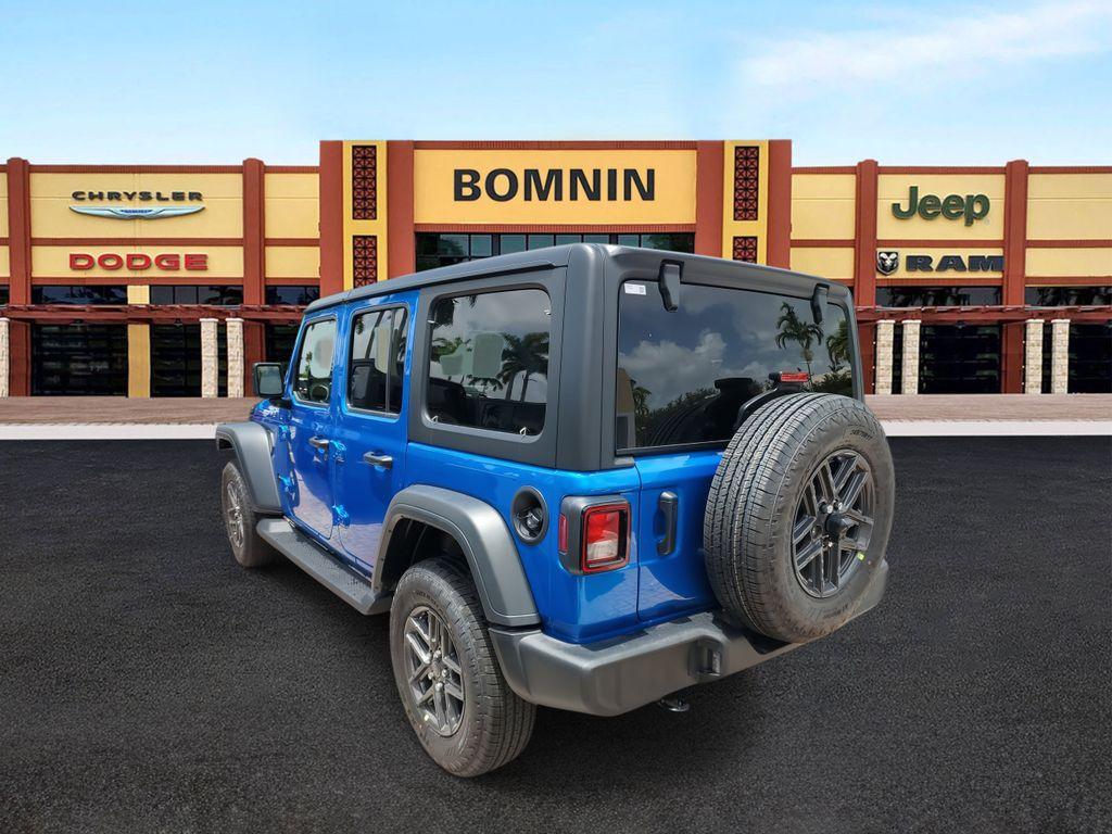 new 2025 Jeep Wrangler car, priced at $40,076