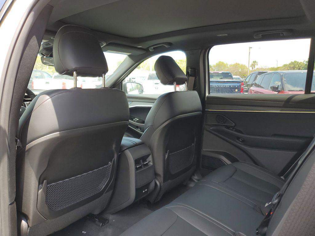 new 2025 Jeep Wagoneer S car, priced at $49,974