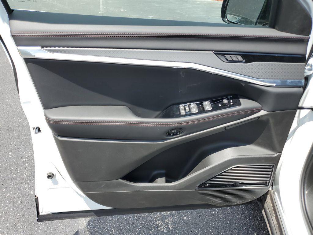 new 2025 Jeep Wagoneer S car, priced at $49,974