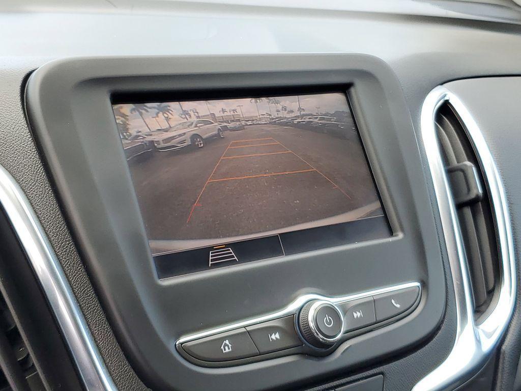 used 2022 Chevrolet Equinox car, priced at $18,490