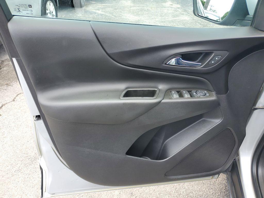 used 2022 Chevrolet Equinox car, priced at $18,490