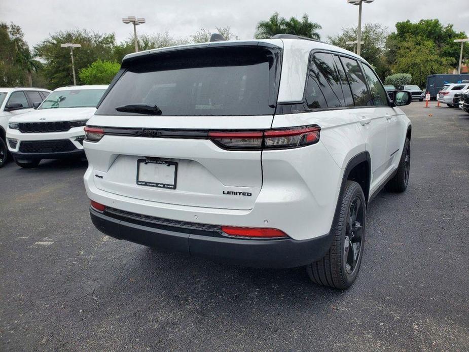 new 2024 Jeep Grand Cherokee car, priced at $39,622