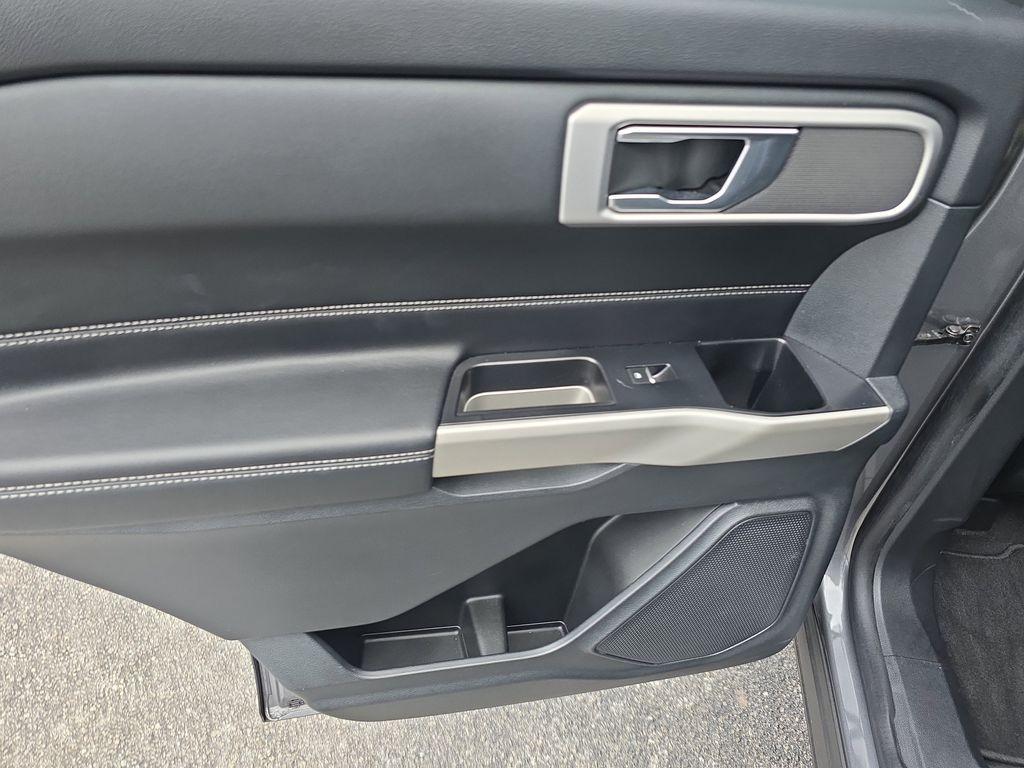 used 2022 Ford Explorer car, priced at $23,490