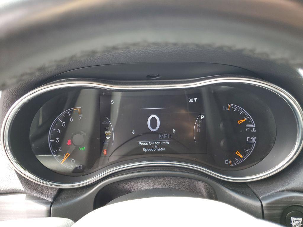used 2021 Jeep Grand Cherokee car, priced at $21,690