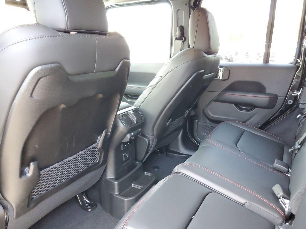 new 2025 Jeep Wrangler car, priced at $52,315
