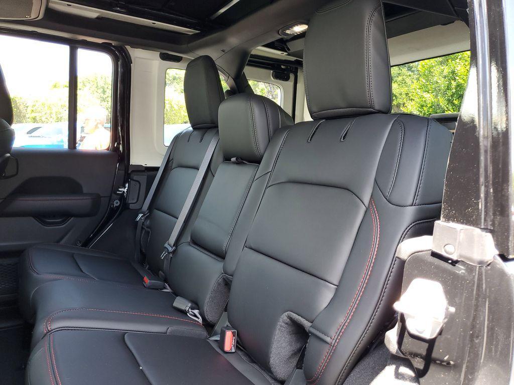 new 2025 Jeep Wrangler car, priced at $52,315