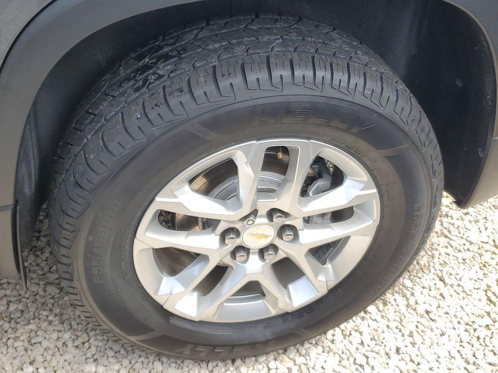 used 2021 Chevrolet Traverse car, priced at $19,990