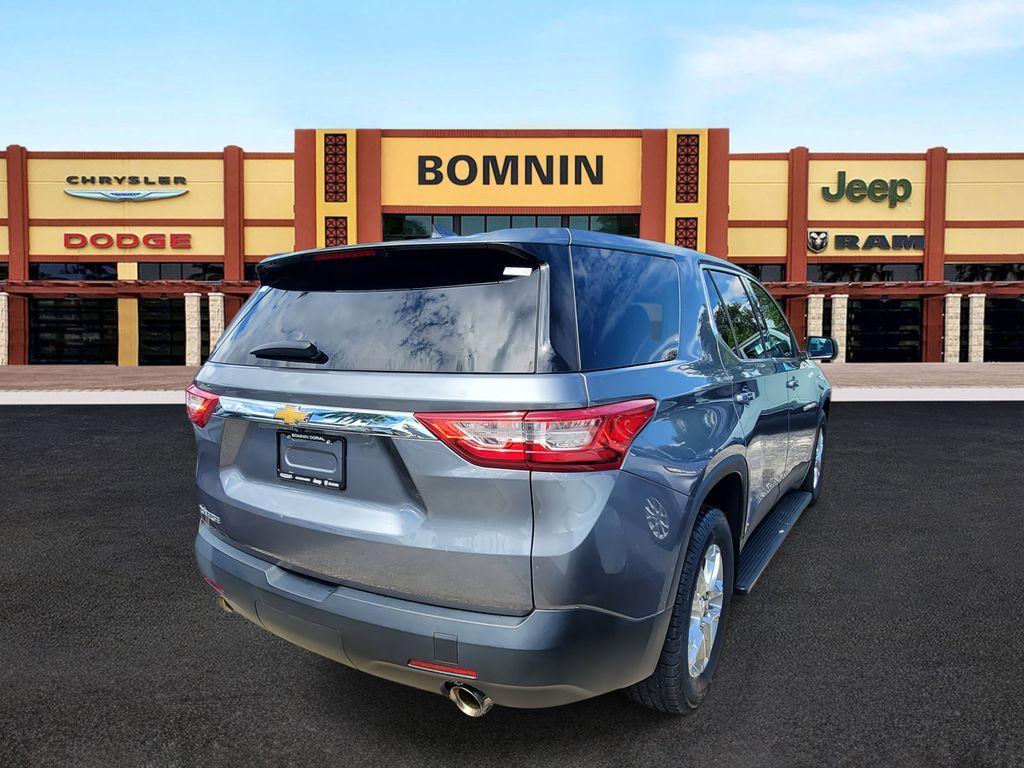 used 2021 Chevrolet Traverse car, priced at $19,990