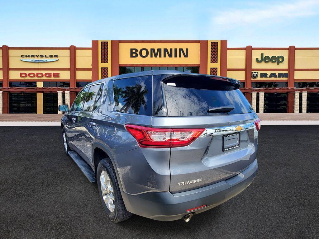 used 2021 Chevrolet Traverse car, priced at $19,990