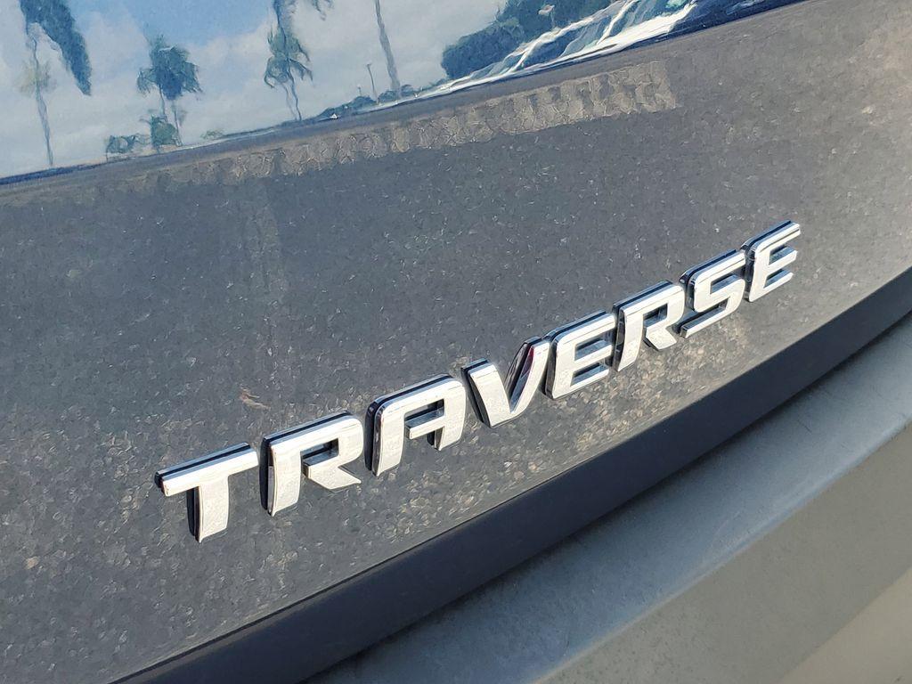 used 2022 Chevrolet Traverse car, priced at $24,490