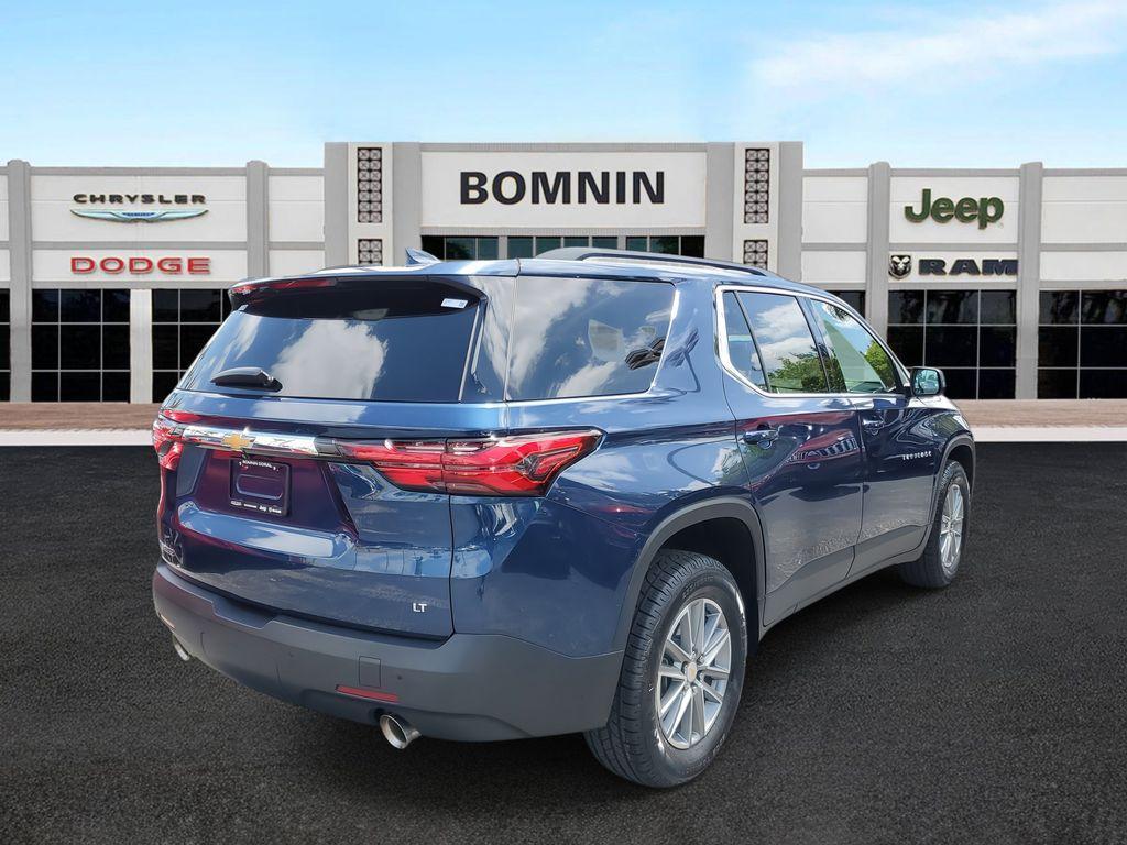 used 2022 Chevrolet Traverse car, priced at $23,490