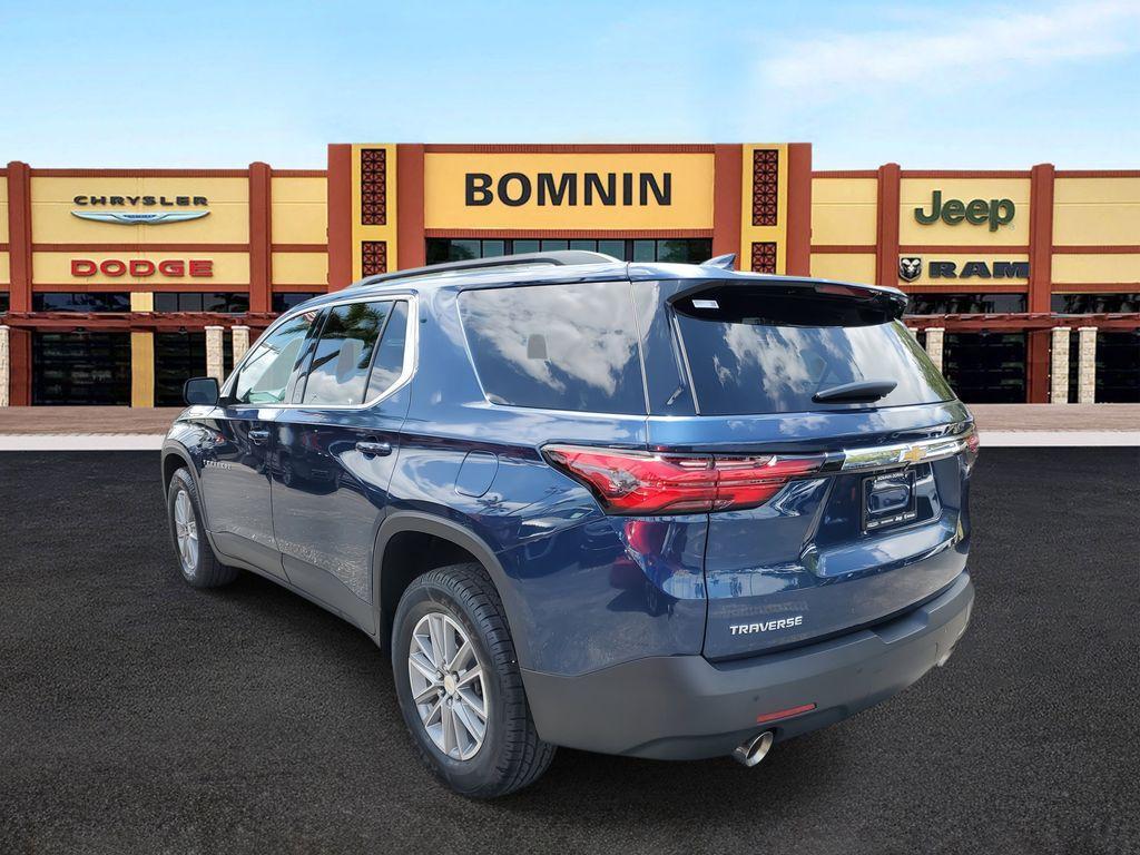 used 2022 Chevrolet Traverse car, priced at $24,490