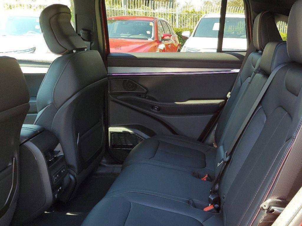 new 2025 Jeep Wagoneer S car, priced at $52,195