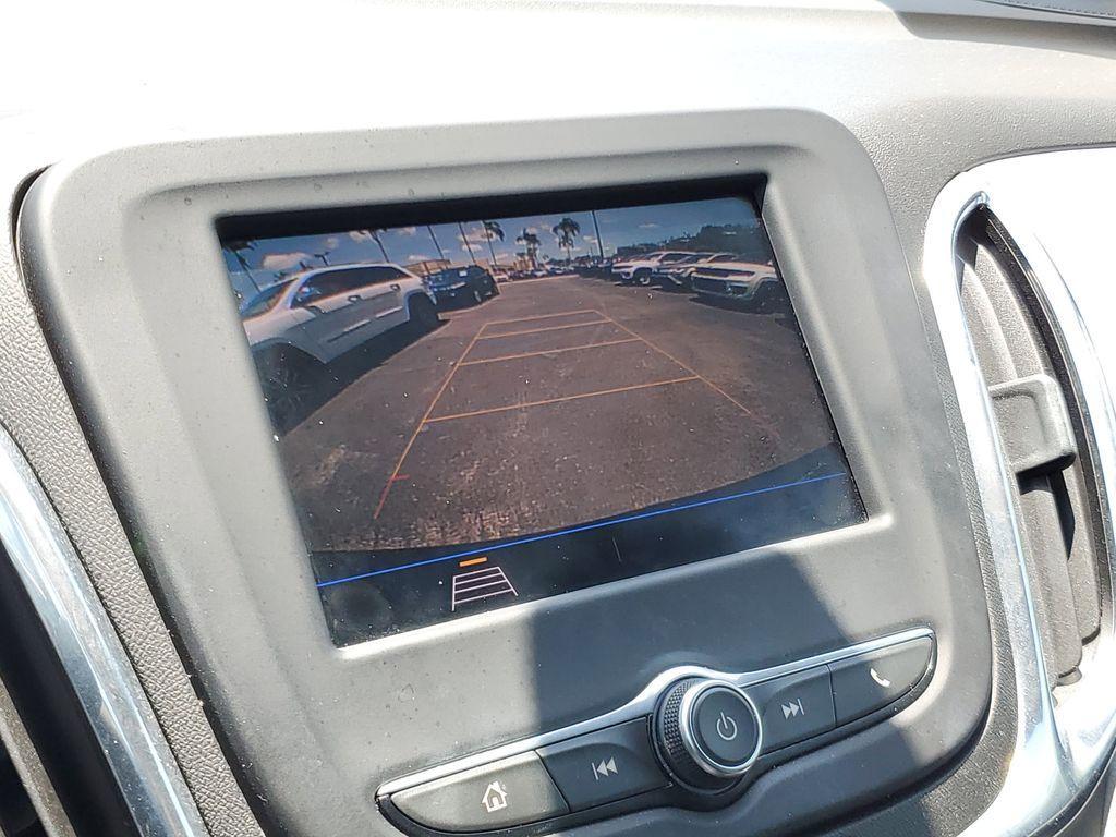 used 2021 Chevrolet Equinox car, priced at $12,690