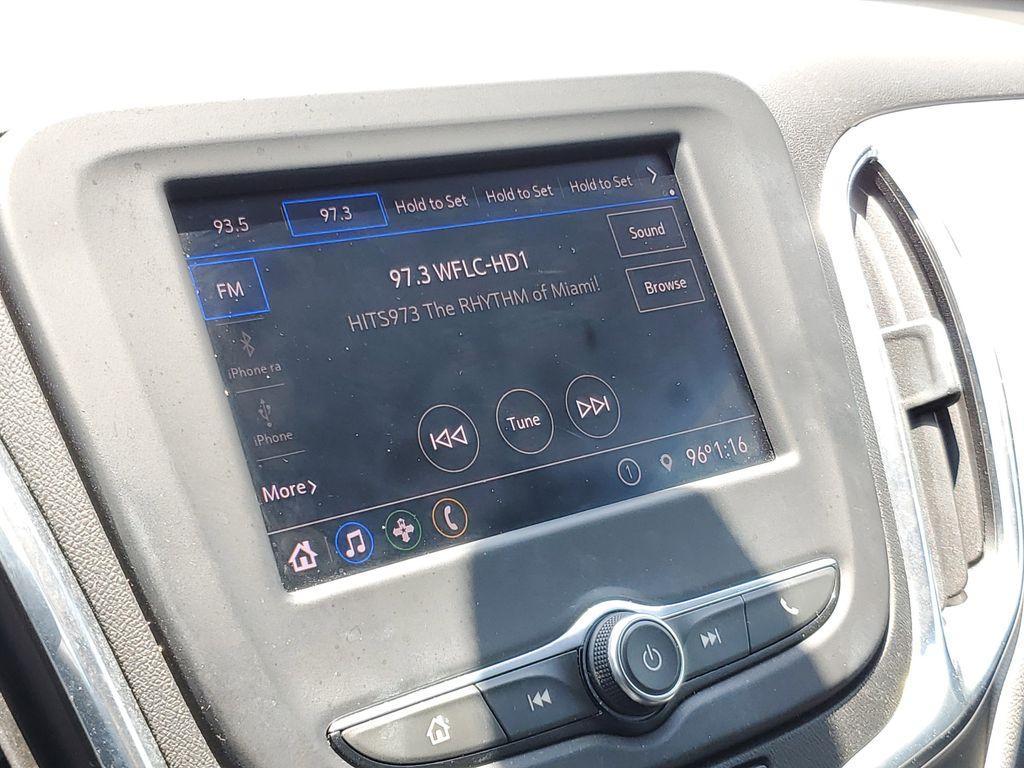used 2021 Chevrolet Equinox car, priced at $12,690