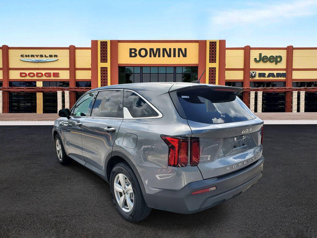 used 2022 Kia Sorento car, priced at $17,990