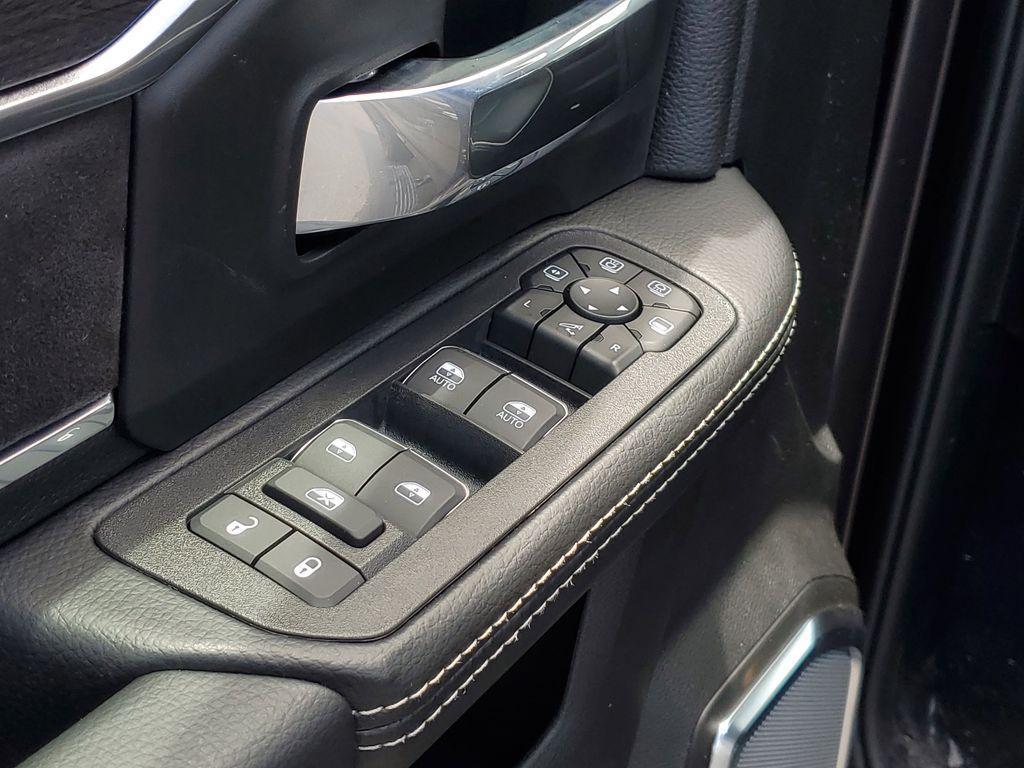 new 2025 Ram 2500 car, priced at $78,195