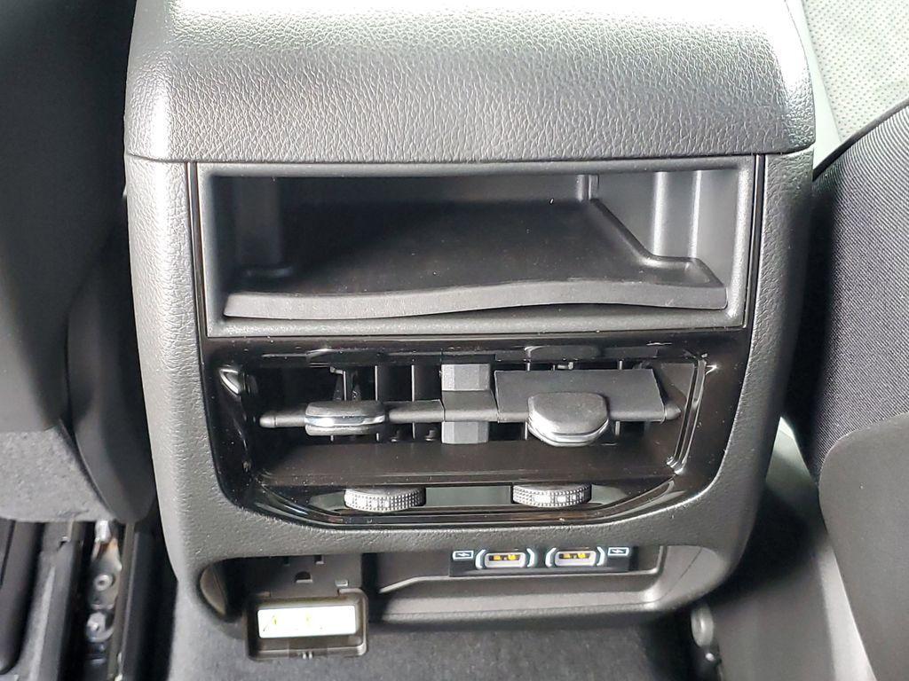 new 2025 Jeep Grand Cherokee car, priced at $33,529