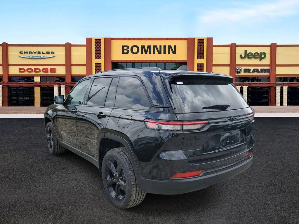 new 2025 Jeep Grand Cherokee car, priced at $33,529