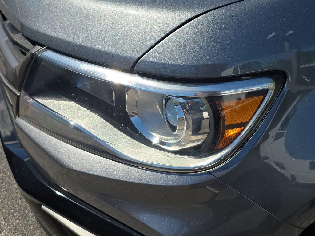 used 2022 Chevrolet Colorado car, priced at $25,990