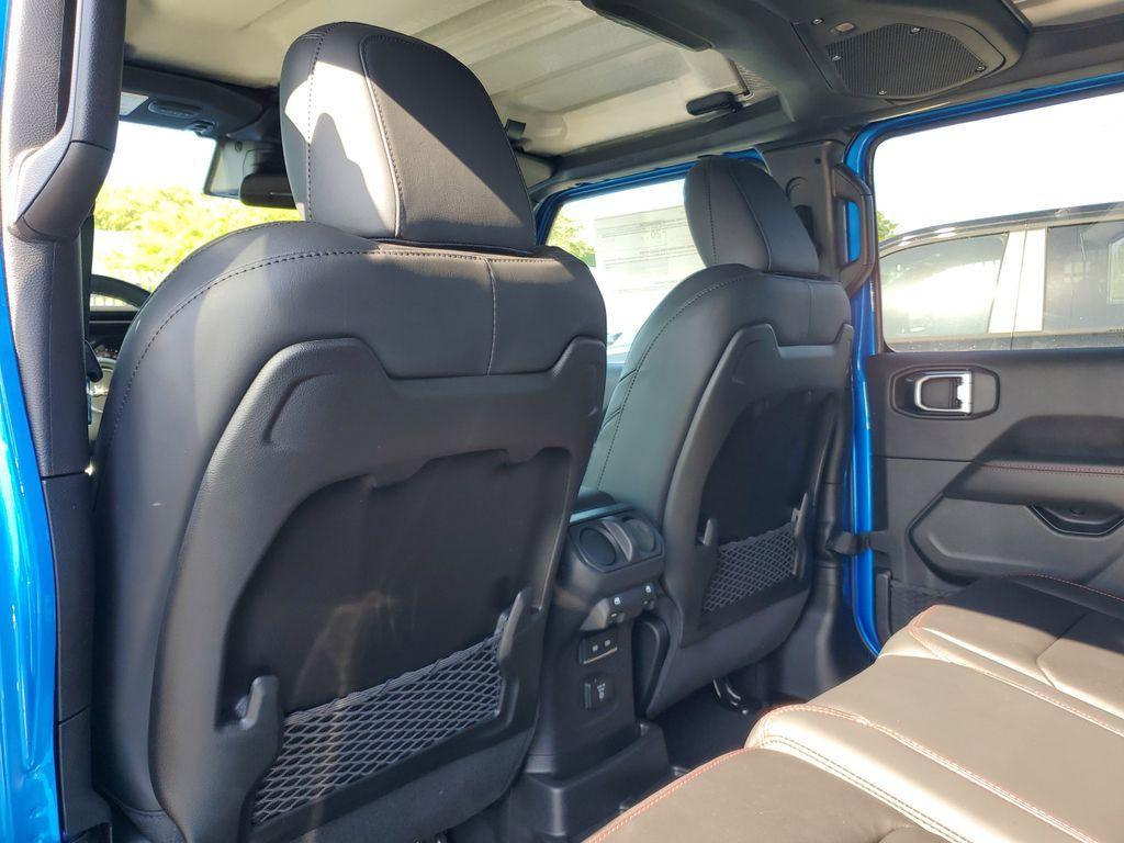 new 2025 Jeep Wrangler car, priced at $55,995
