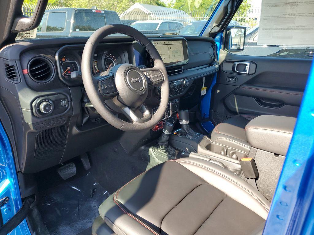 new 2025 Jeep Wrangler car, priced at $55,995