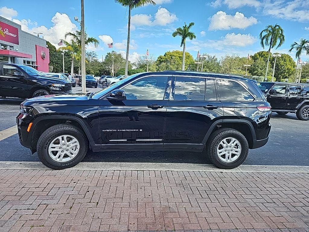 used 2024 Jeep Grand Cherokee car, priced at $29,990