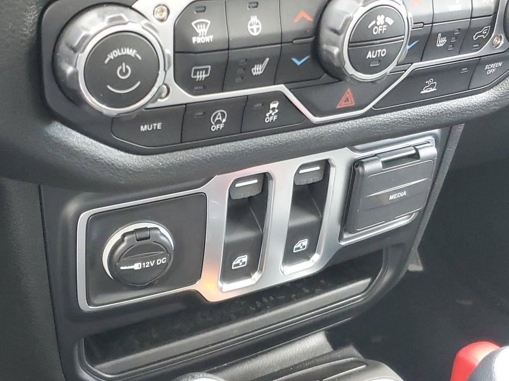 new 2025 Jeep Wrangler car, priced at $33,995