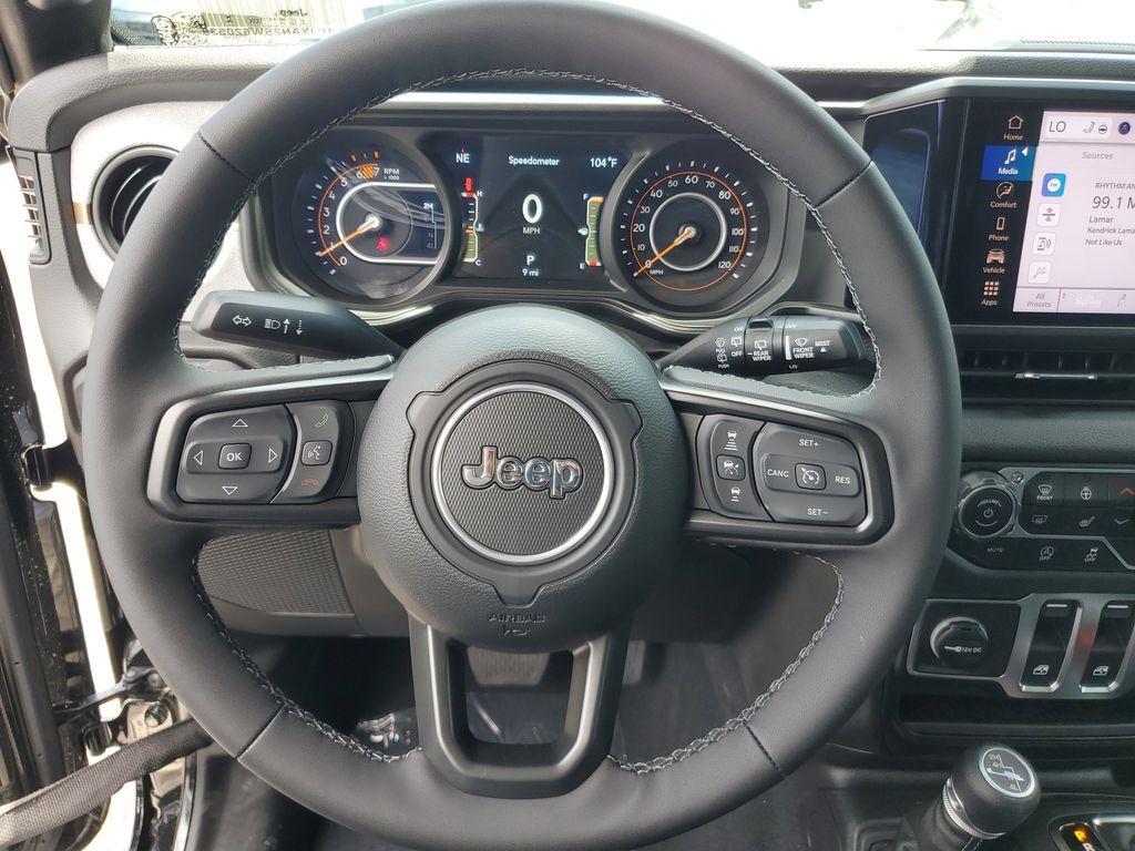 new 2025 Jeep Wrangler car, priced at $33,995