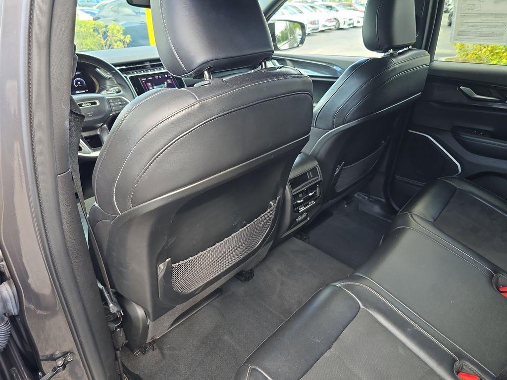 used 2022 Jeep Grand Cherokee car, priced at $28,490