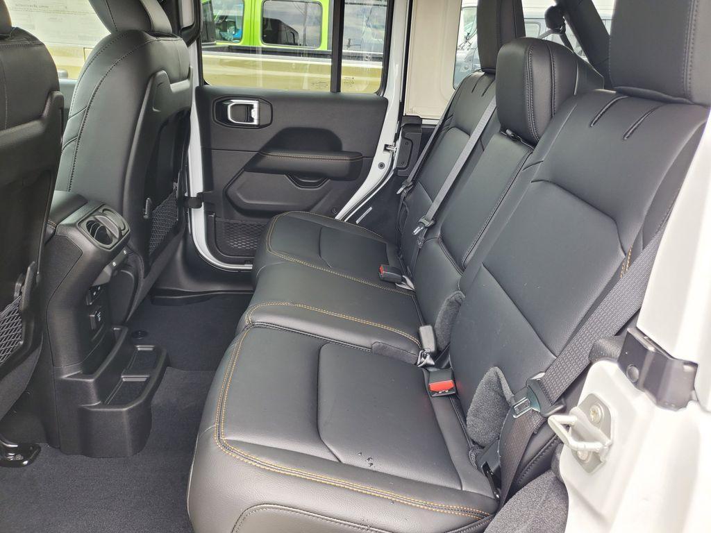 new 2025 Jeep Wrangler car, priced at $45,632