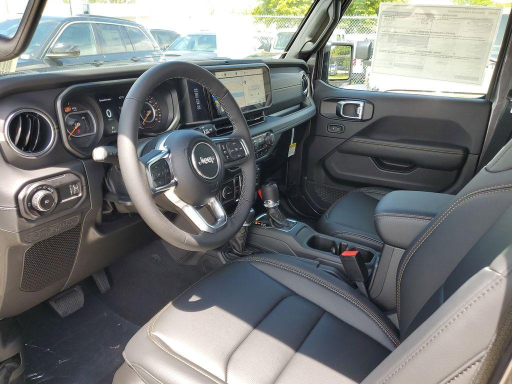 new 2025 Jeep Wrangler car, priced at $47,727