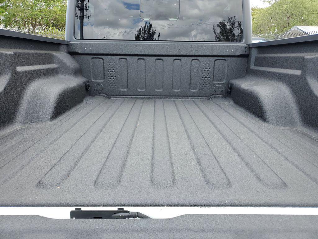 new 2025 Jeep Gladiator car, priced at $44,732